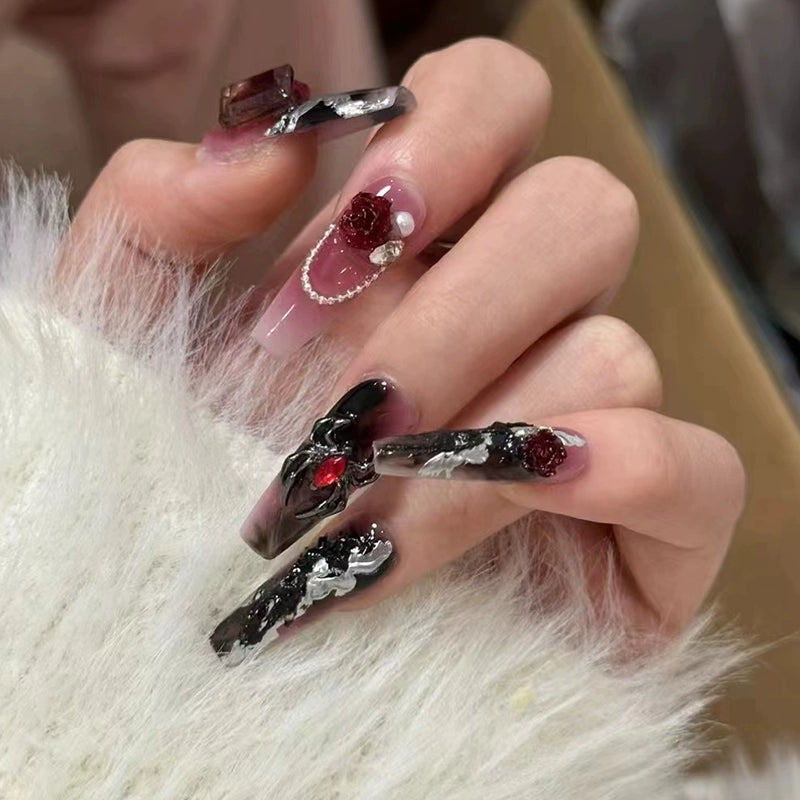 (Hand-made nail) hand-worn armor, gothic dragon elements, original nail art patches, New Year's battle armor, dragon year, high-quality sense of heavy metal