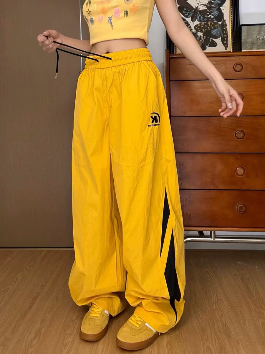 Dopamine pants Free shipping Tattoo American retro color dopamine three-bar pocket overalls men's and women's versatile Maillard sports casual trousers