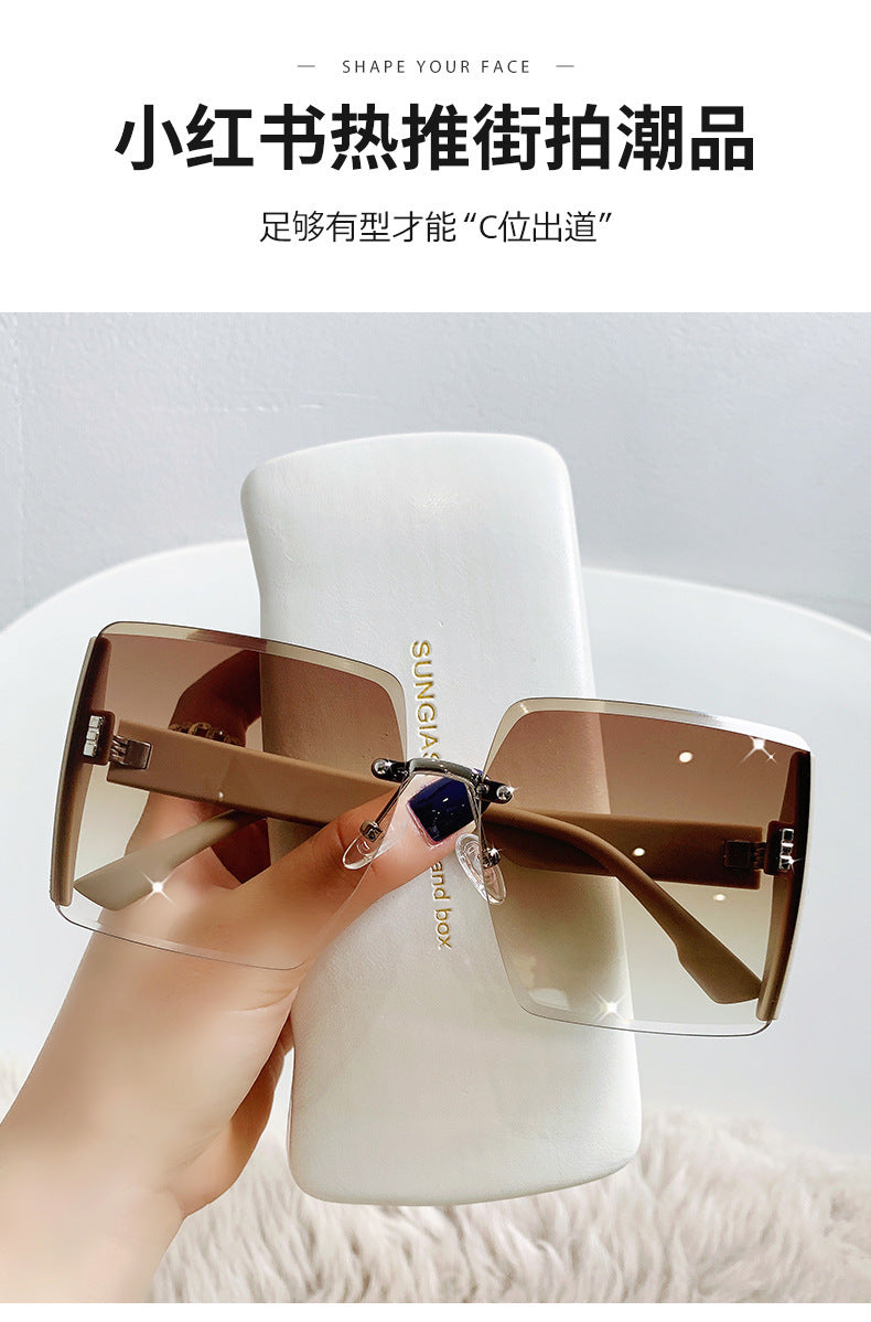 Women's fashion glasses 跨境墨镜女士高级感ins2022年新款防晒防紫外线大脸显瘦太阳眼镜