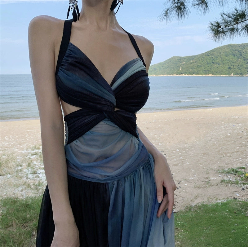 Fashion women's wear Thailand Sanya Holiday Halter Dress Summer Backless Seaside Travel Wear and Take Photos Beach Skirt Atmosphere
