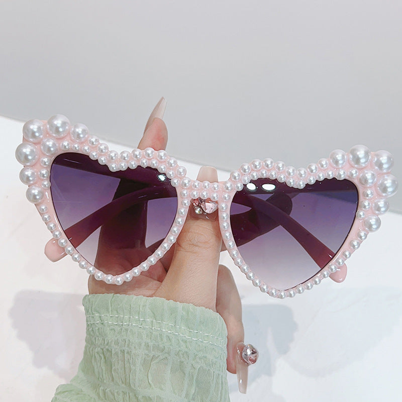 Women's fashion glasses 2022跨境大框架歪心欧美镶珍珠太阳镜桃心爱心女士墨镜防紫外线