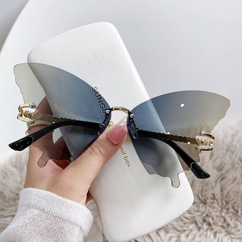 Women's fashion glasses 新款蝴蝶太阳镜女时尚大框渐变色墨镜欧美潮流街拍太阳眼镜跨境