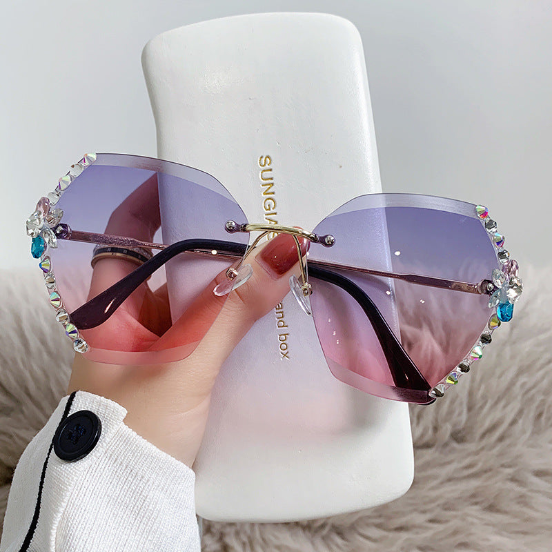 Women's fashion glasses 2024 新款太阳镜女士防紫外线大脸显瘦无框水钻墨镜女ins韩版潮