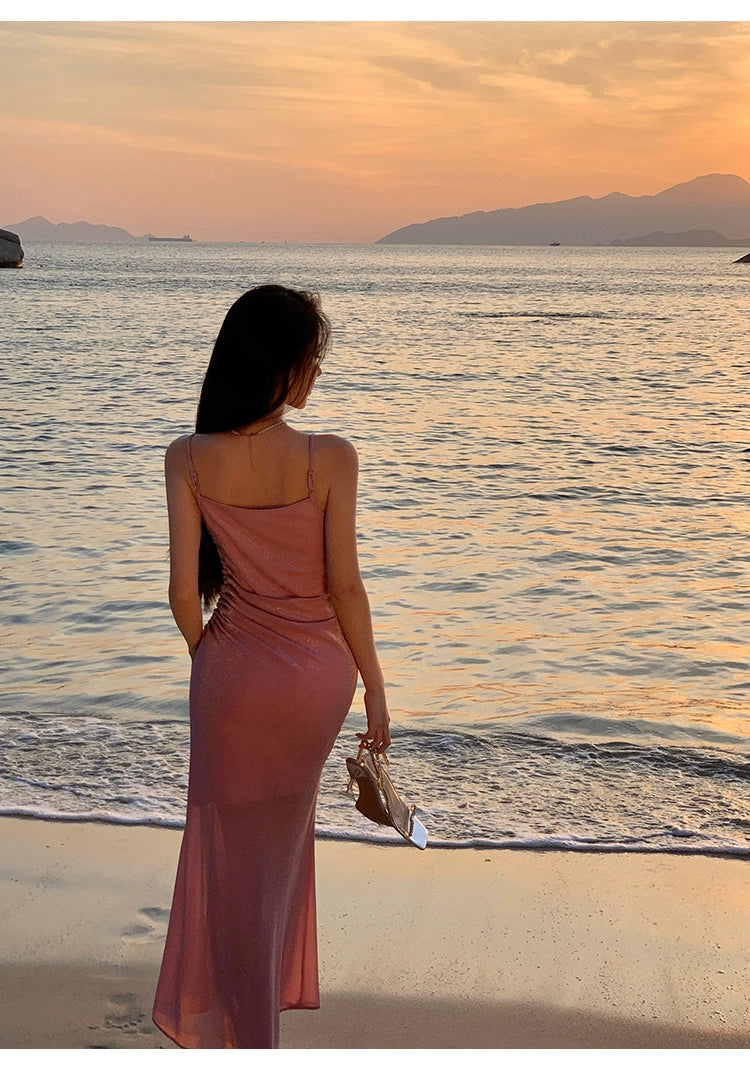 Fashion women's wear Seaside Holiday Beautiful Small Skirt High Sense French Style Temperament Ladies Annual Meeting Dress Sling Dress 2024