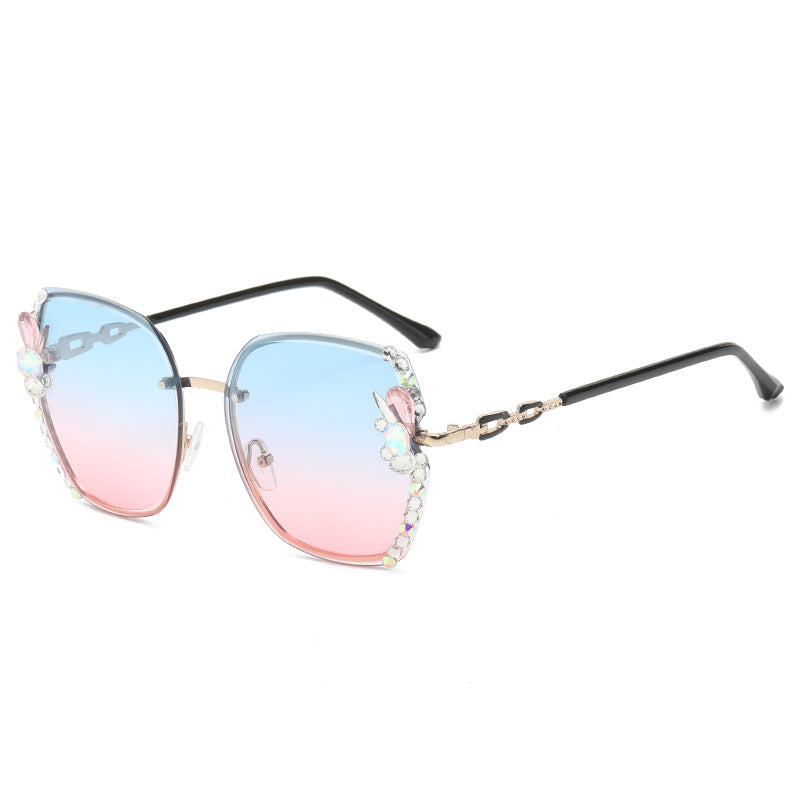 Women's fashion glasses 2022欧美跨境水钻墨镜女钻石切边太阳镜防紫外线奢华海洋片眼镜