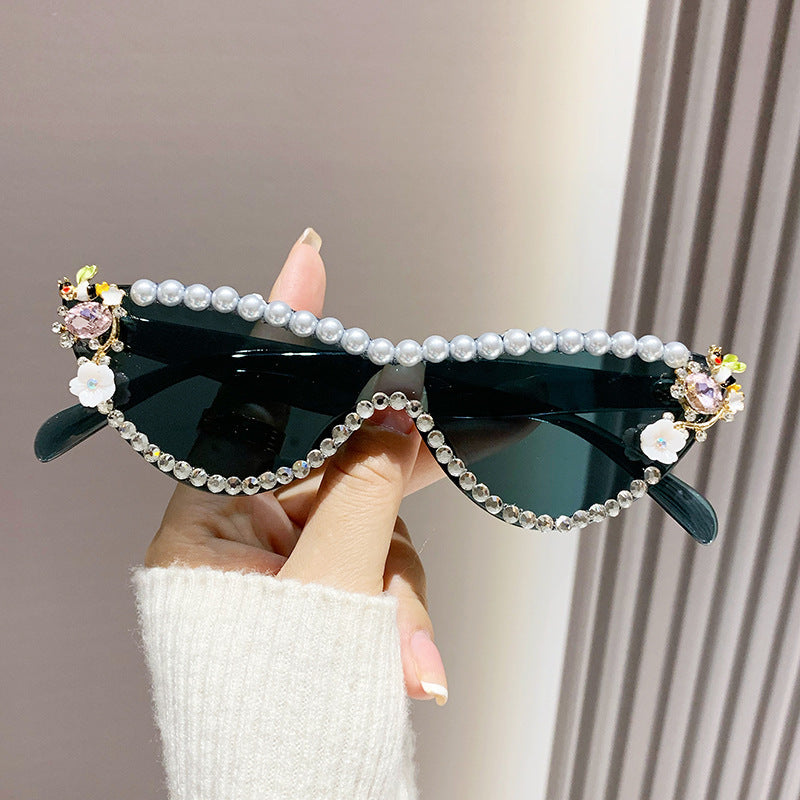 Women's fashion glasses 太阳眼镜ins网红猫眼欧美镶珍珠女潮墨镜彩色镜片水钻金属铰链