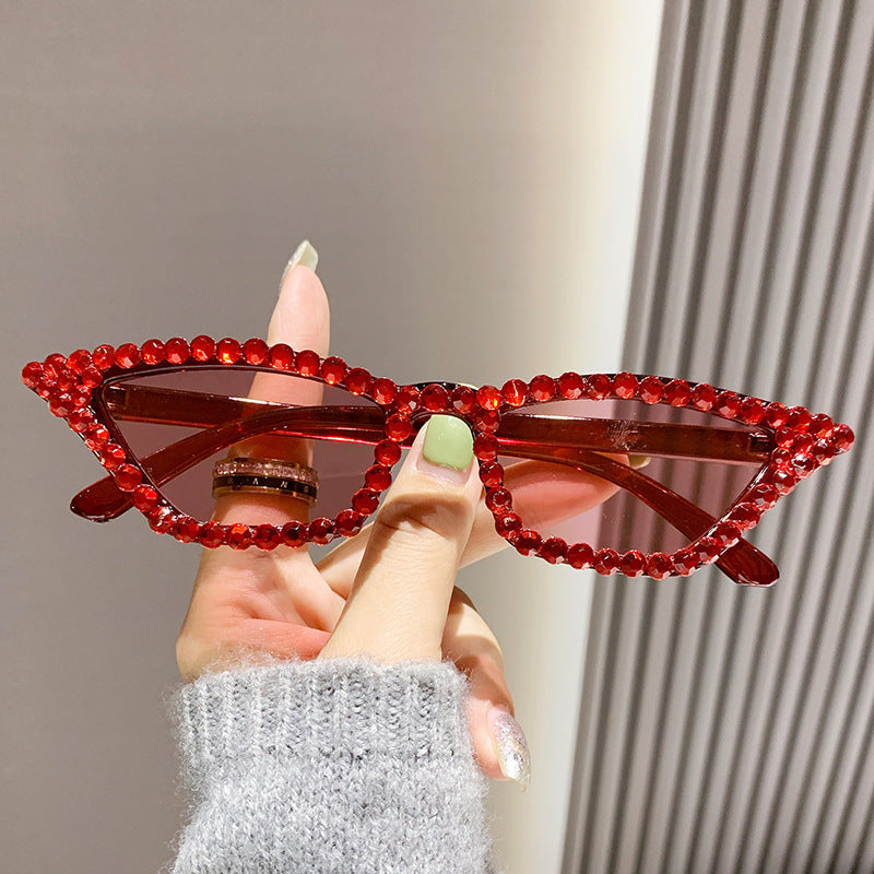 Women's fashion glasses 欧美炫酷拍照墨镜新款镶珍珠猫眼太阳镜跨境时尚华丽女士舞会眼镜