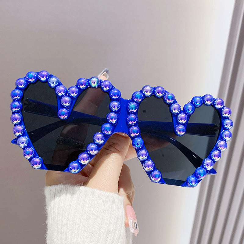 Women's fashion glasses 2023跨境新款爱心太阳镜 欧美个性镶钻桃心时尚果冻色墨镜女批发