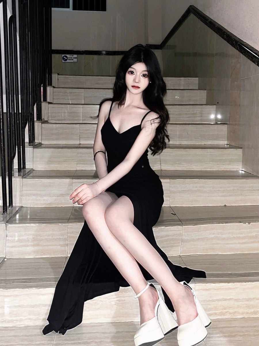 Fashion women's wear French Style Little Black Dress with Suspenders Women's Autumn 2024 New High-Grade Dress Sleeveless Slim Slimming Slit Dress