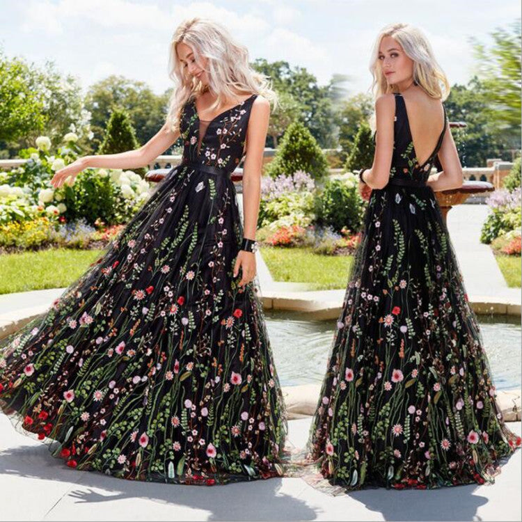 Fashion women's wear EBay Popular Sexy Deep V Sleeveless Embroidered Dress Slim Fit Backless Large Swing Dress Ball Formal Dress