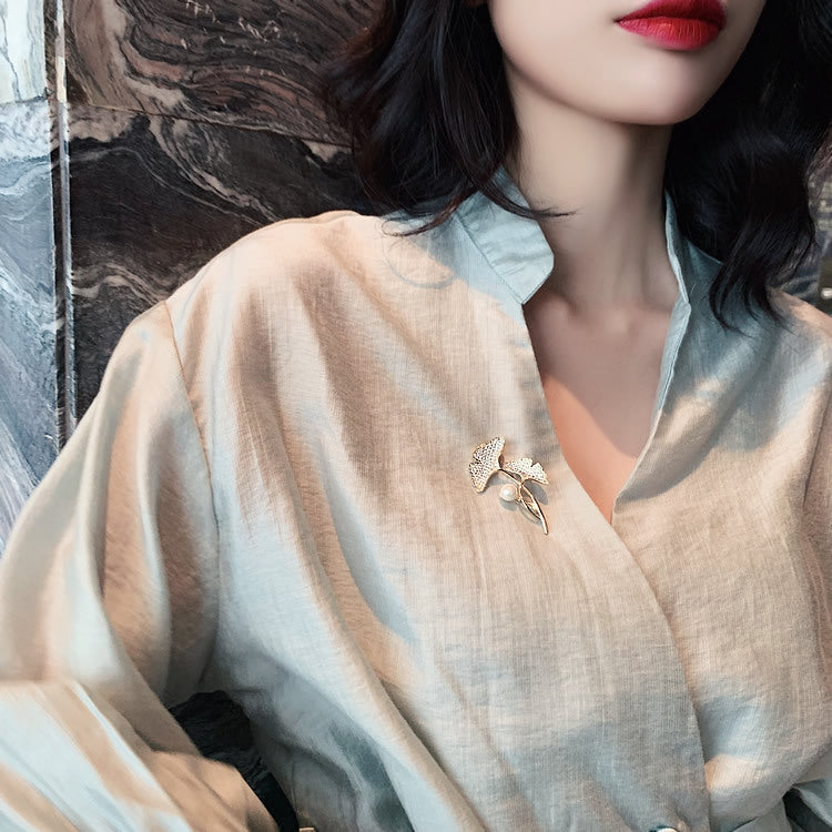 配饰胸针女大气银杏叶珍珠微镶满钻别针西装外套胸花百搭装饰品