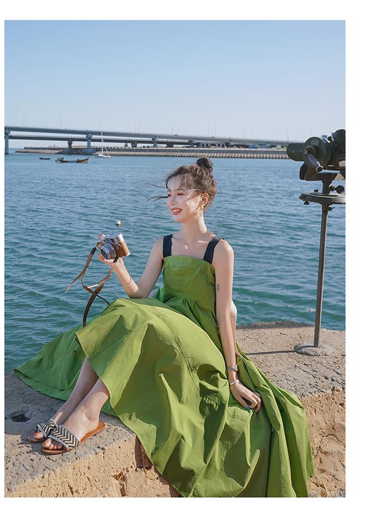 Fashion women's wear Real Shot Design Sense Niche Avocado Green Sling Dress Women's Summer Covering Belly Thin Sanya Vacation Style Dress