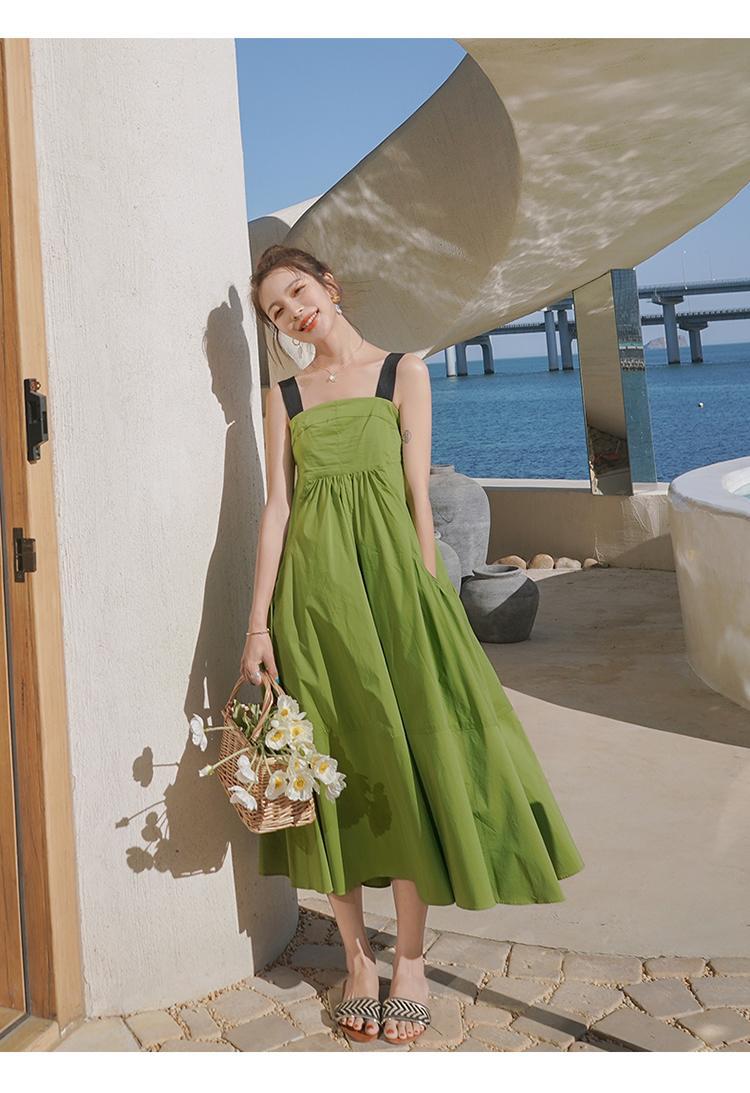 Fashion women's wear Real Shot Design Sense Niche Avocado Green Sling Dress Women's Summer Covering Belly Thin Sanya Vacation Style Dress