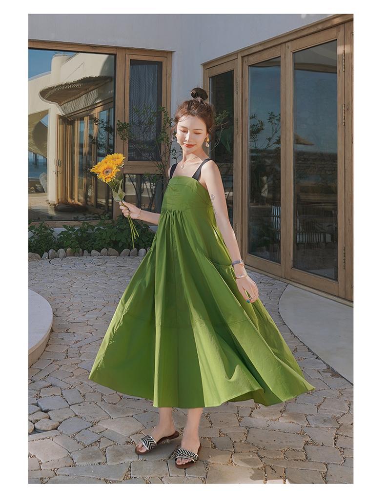 Fashion women's wear Real Shot Design Sense Niche Avocado Green Sling Dress Women's Summer Covering Belly Thin Sanya Vacation Style Dress