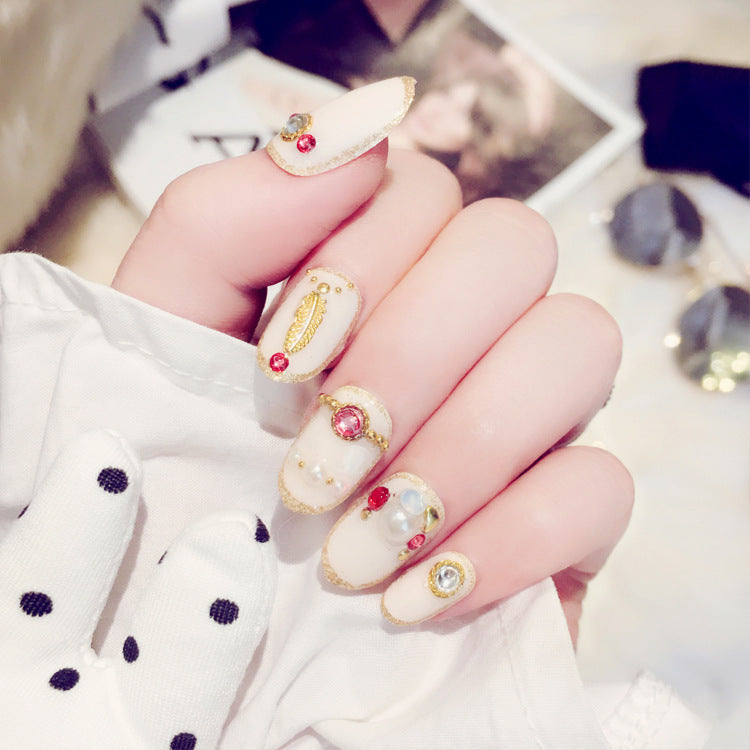 Fashion  nail Finished Manicure 24 PCs Boxed Fake Nails Wholesale Feather Bride Nail Stickers L35 UV Nail