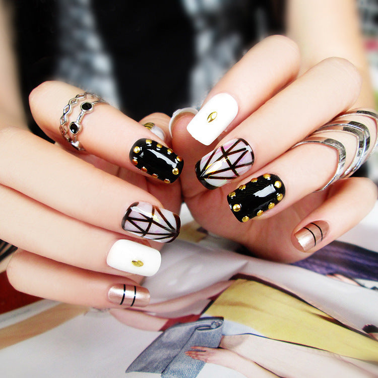 Fashion  nail Finished Nail Beauty Magazine Style Japanese Colorful Sequins Black Fake Nails 24 Pieces UV Nail L27