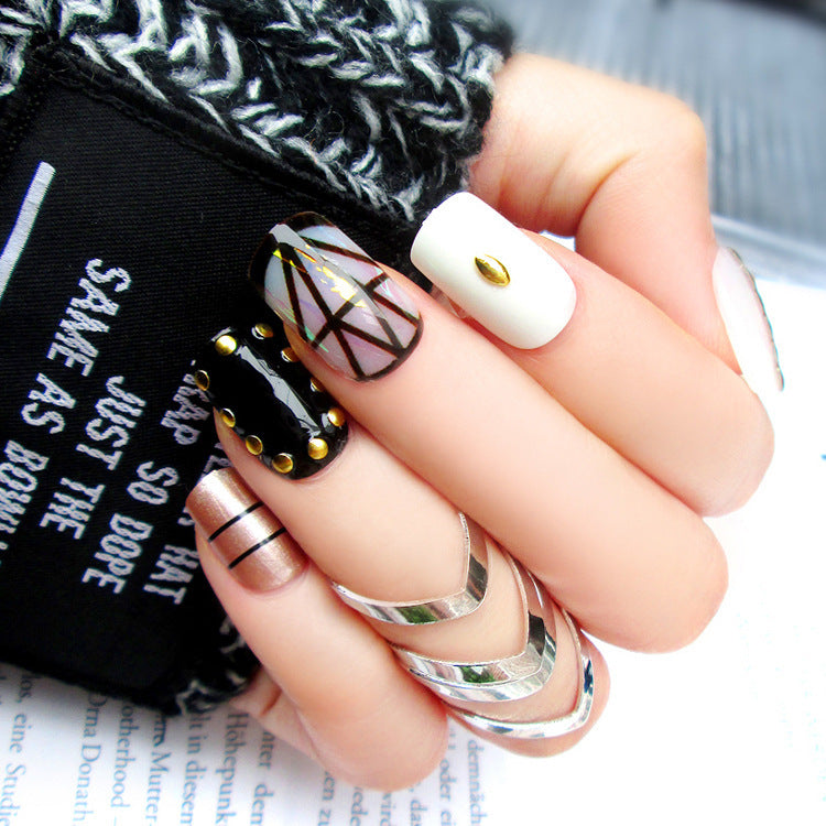 Fashion  nail Finished Nail Beauty Magazine Style Japanese Colorful Sequins Black Fake Nails 24 Pieces UV Nail L27