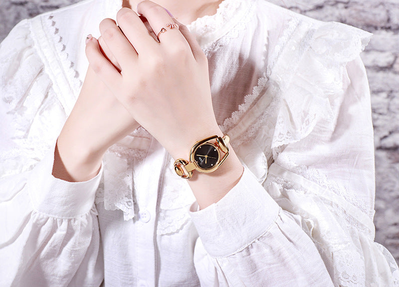 Fashion women's watchNew Cross-Border New Women's Bracelet Watch Douyin Online Influencer Same Watch Fashion Simple Temperament Hollow Sheet Women