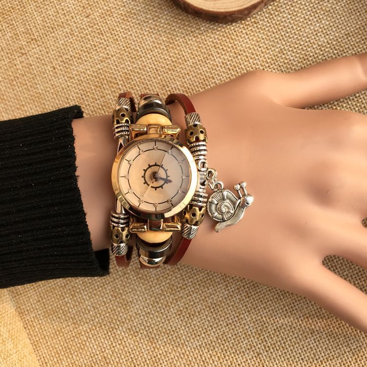 Women's fashion watch 手表 女款韩版时尚高档皮带学生手链表水钻女士小表盘厂家批发