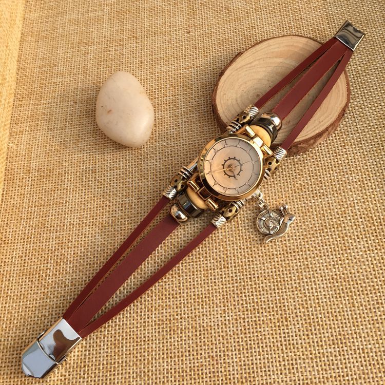 Women's fashion watch 手表 女款韩版时尚高档皮带学生手链表水钻女士小表盘厂家批发