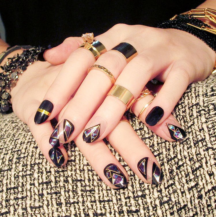 Fashion  nail Tina round Head Black Shell Magic Color Fake Nail Patch Fake Nails 24 Pieces UV Nail L9
