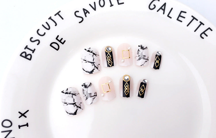 Fashion  nail Finished Nail Beauty Wear a Japanese Marbling Fashion Black Fake Nails 24 Pieces C66