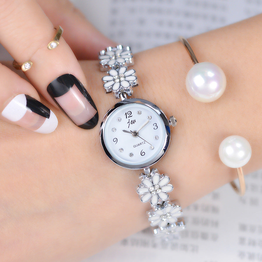 Women's fashion watch Daisy set diamond elegant women's bracelet watch