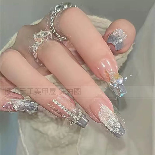 (Hand-made nail) Hand-customized fake nails patch finished product smog blue camellia manicure advanced sense bride A pregnant woman wears a nail.