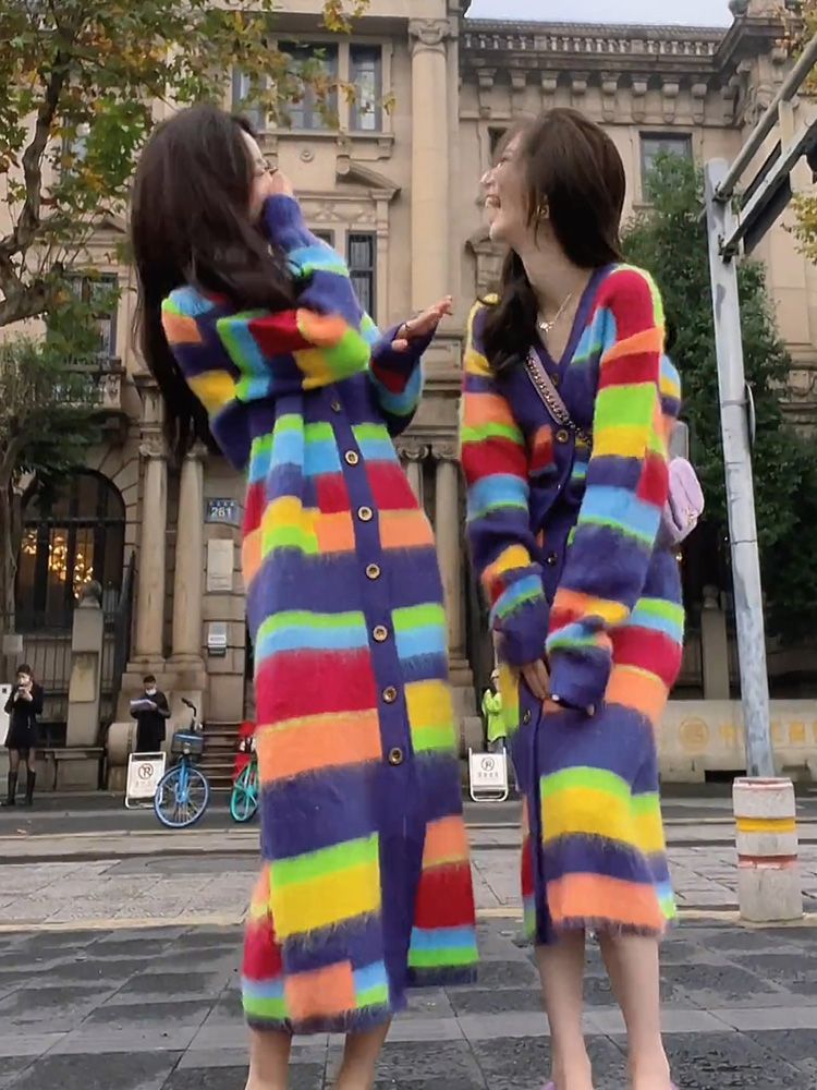 Dopamine tops Free shipping Tattoo 2023 new French long sweater skirt rainbow knitted dress high sense inside dopamine women autumn and winter