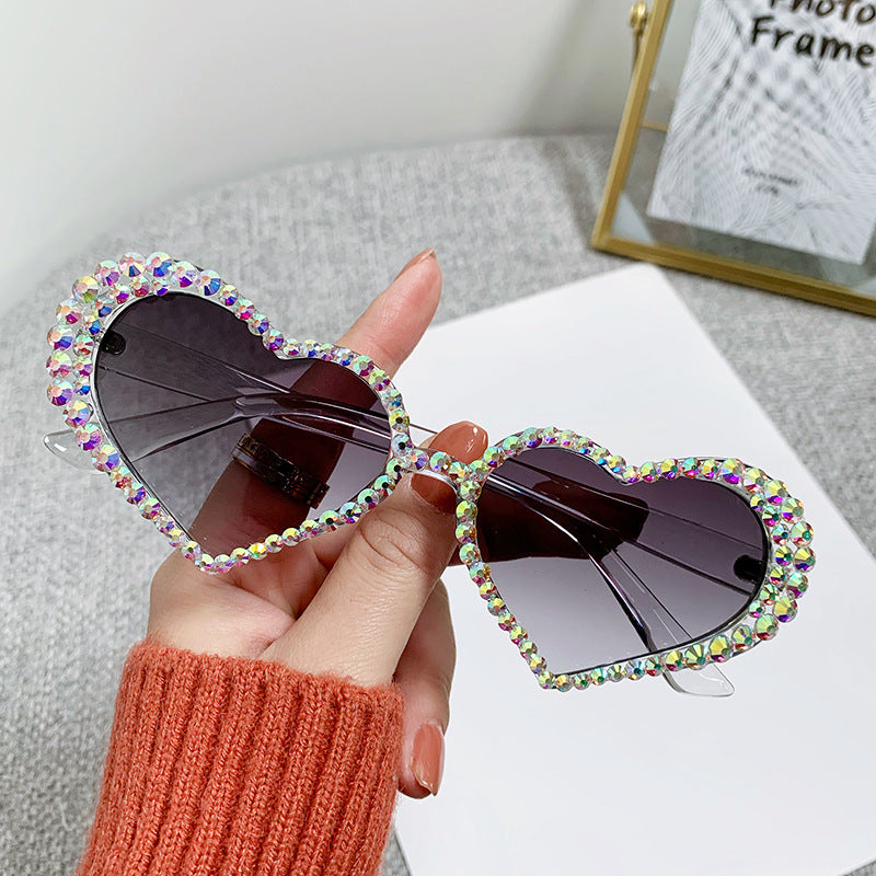 Women's fashion glasses 欧美跨境镶钻太阳镜 爱心女士潮流眼镜婚纱影楼街拍装饰墨镜