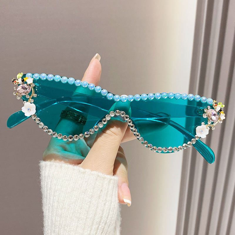 Women's fashion glasses 太阳眼镜ins网红猫眼欧美镶珍珠女潮墨镜彩色镜片水钻金属铰链
