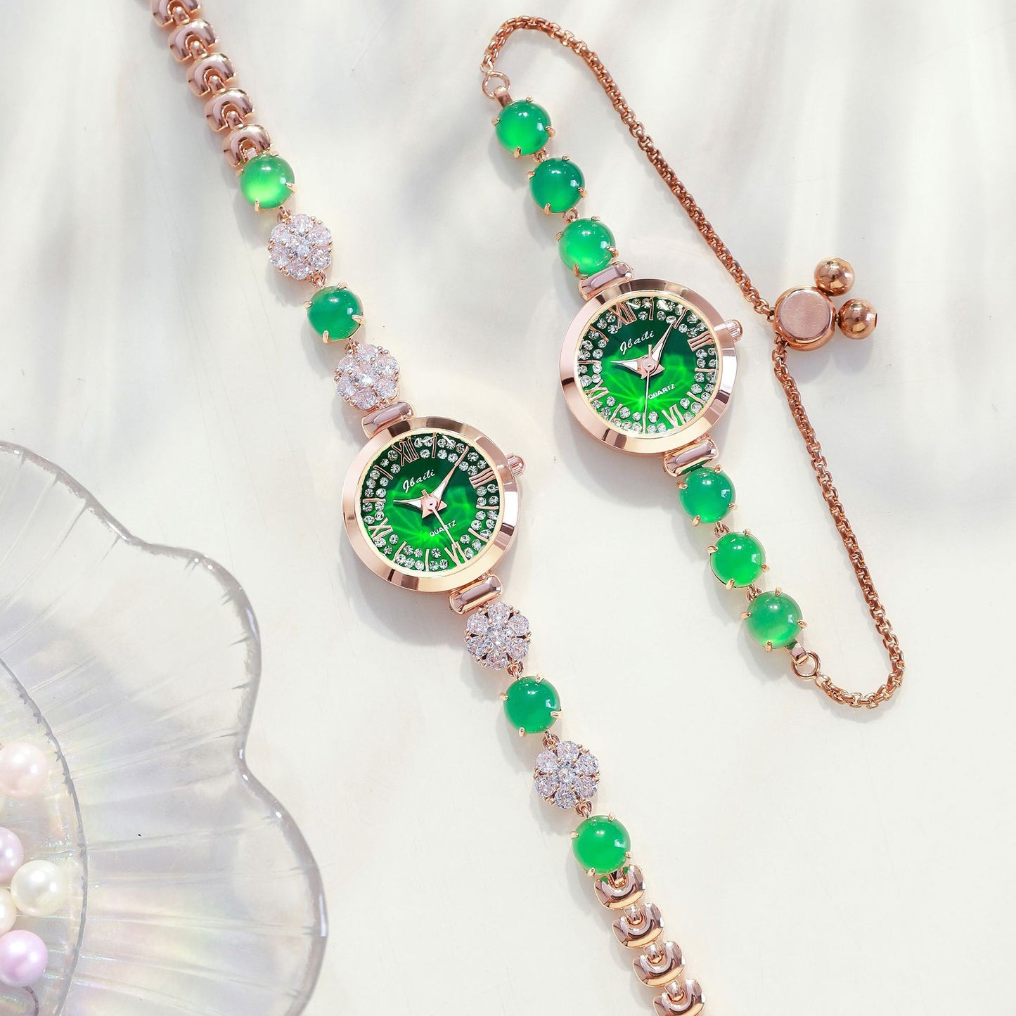 Women's fashion watch  New Roman numerals diamond emeralds women's watch