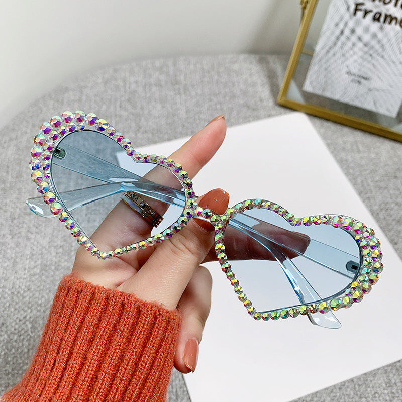 Women's fashion glasses 欧美跨境镶钻太阳镜 爱心女士潮流眼镜婚纱影楼街拍装饰墨镜