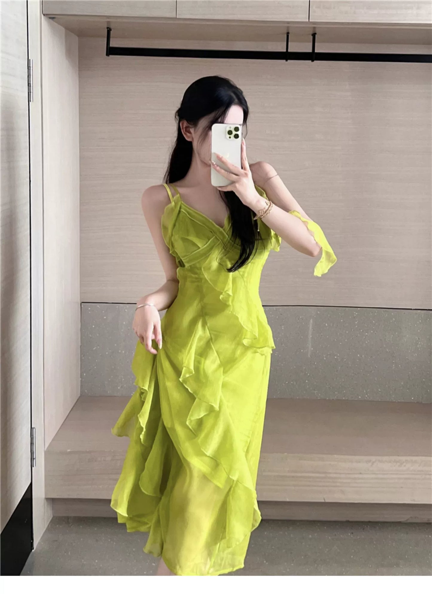 Fashion women's wear Tea Break Is Very Beautiful Spaghetti-Strap Ruffle Dress Design Sense Niche Super Fairy Two-Piece Suit Vacation Fairy Long Skirt