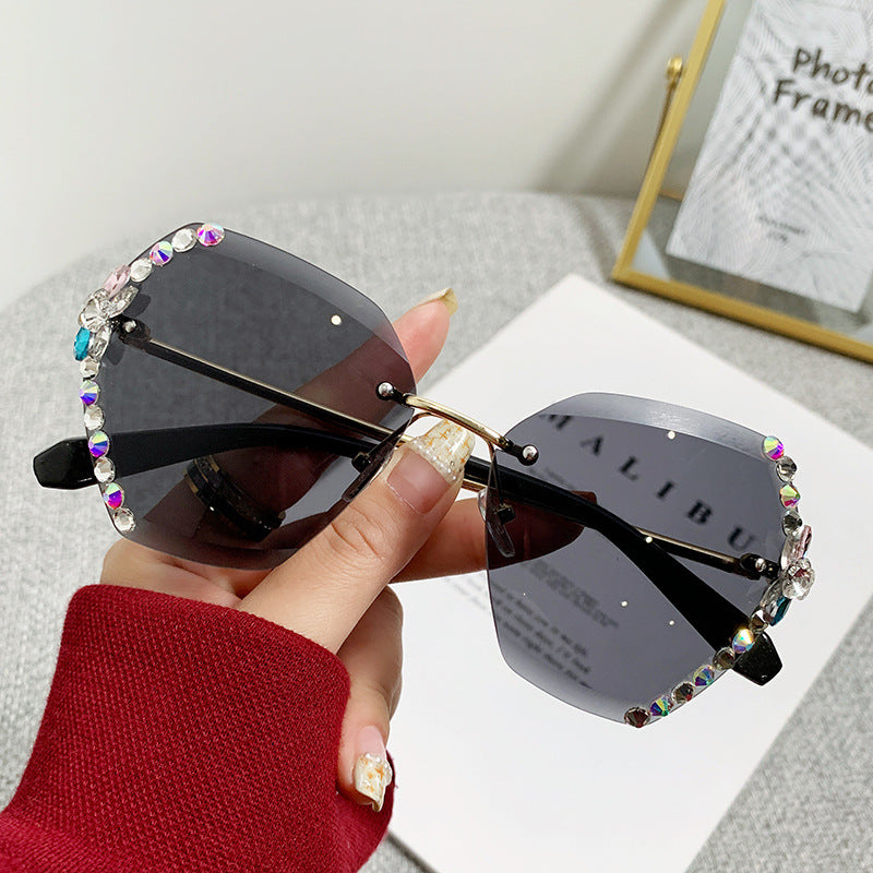 Women's fashion glasses 2024  新款时尚太阳镜女士防紫外线大脸显瘦无框水钻墨镜女ins韩版潮