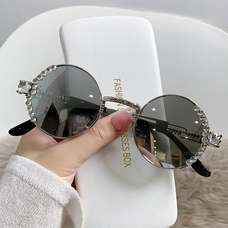 Women's fashion glasses 欧美跨境网红抖音潮款太阳镜女士开车遮阳墨镜个性圆框镶钻眼镜