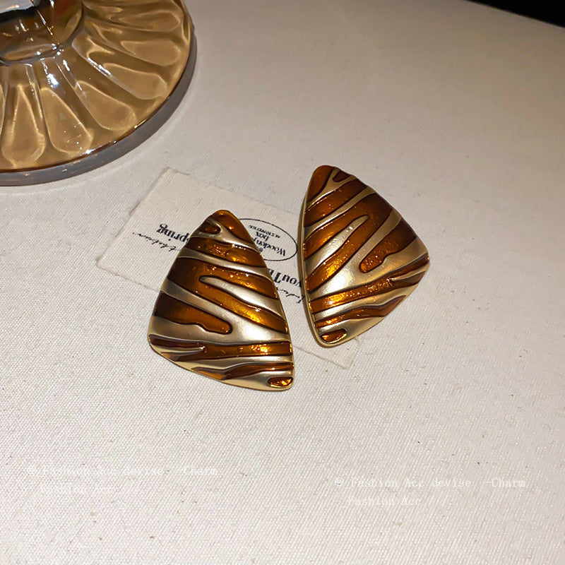 美拉德咖色欧美夸张爱心耳环复古个性高级感耳钉时尚百搭耳饰批发