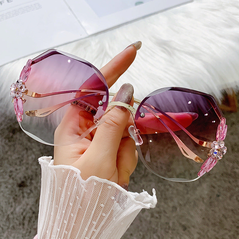 Women's fashion glasses 镶钻墨镜女夏潮无框钻石切边防紫外线太阳镜时尚优雅圆脸显瘦眼镜