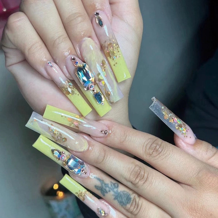 (Hand-made nail) super long hot girl wears nail chips, glitter nail patches, fake nail stickers, and finished products, sexy and exaggerated, European and American style wearables