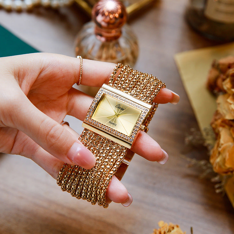 Fashion women's watchAliExpress Hot Sale Hot Sale Women's Fashion Fashion Watch Square Foreign Trade Bracelet Factory Direct Sales Rhinestone Watch A010