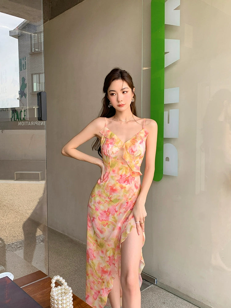 Fashion women's wear French Fairy Floral Strap Dress Women's Small Pure Sexy Beautiful Seaside Vacation Beach Short Skirt