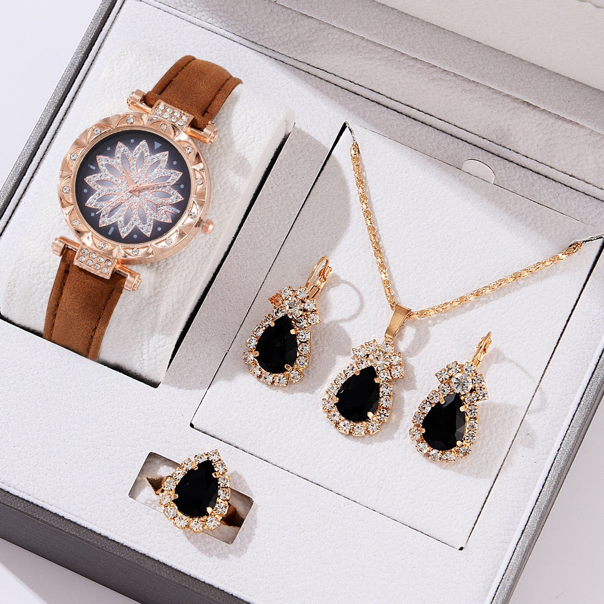 Fashion women's watchHot Sale Women's Elegant Exquisite Creative Gift Suit Diamond-Embedded Watch Ornament 4pcs/Set Wrist Watch without Gift Box