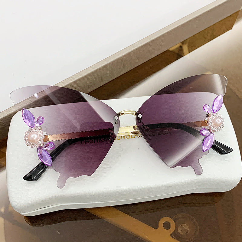 Women's fashion glasses 新款欧美跨境舞会蝴蝶形状镶钻大框太阳镜女时尚墨镜女潮流街拍