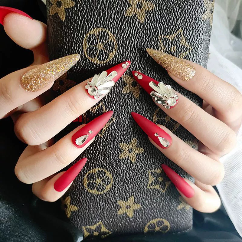 (Hand-made nail) Spice girl Europe and America, dark and long manicure nail, ballet nail, flat head, white, fake nails, wearing beautiful patch, finished product.