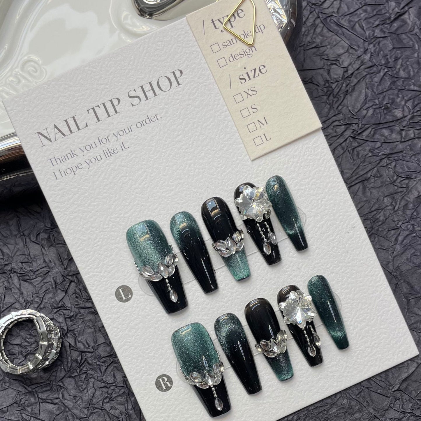 (Hand-Made Nail) Dark Green Gatling Hand-Worn Nail New Dark Dark Green Cat's Eye Zircon Retro High-Grade Finished Product Nail Stickers