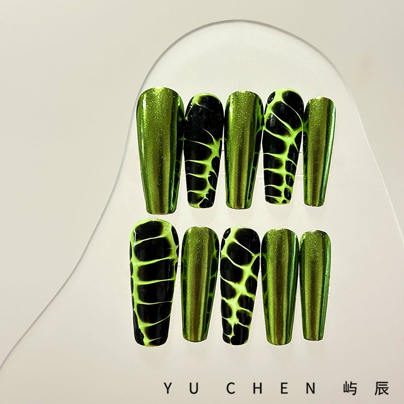 Yuchen Original | Green Snake Metal Nail Wear Nail Magic Mirror Effect Powder Pure Hand Drawing Python Pattern Hot Girl Original Design