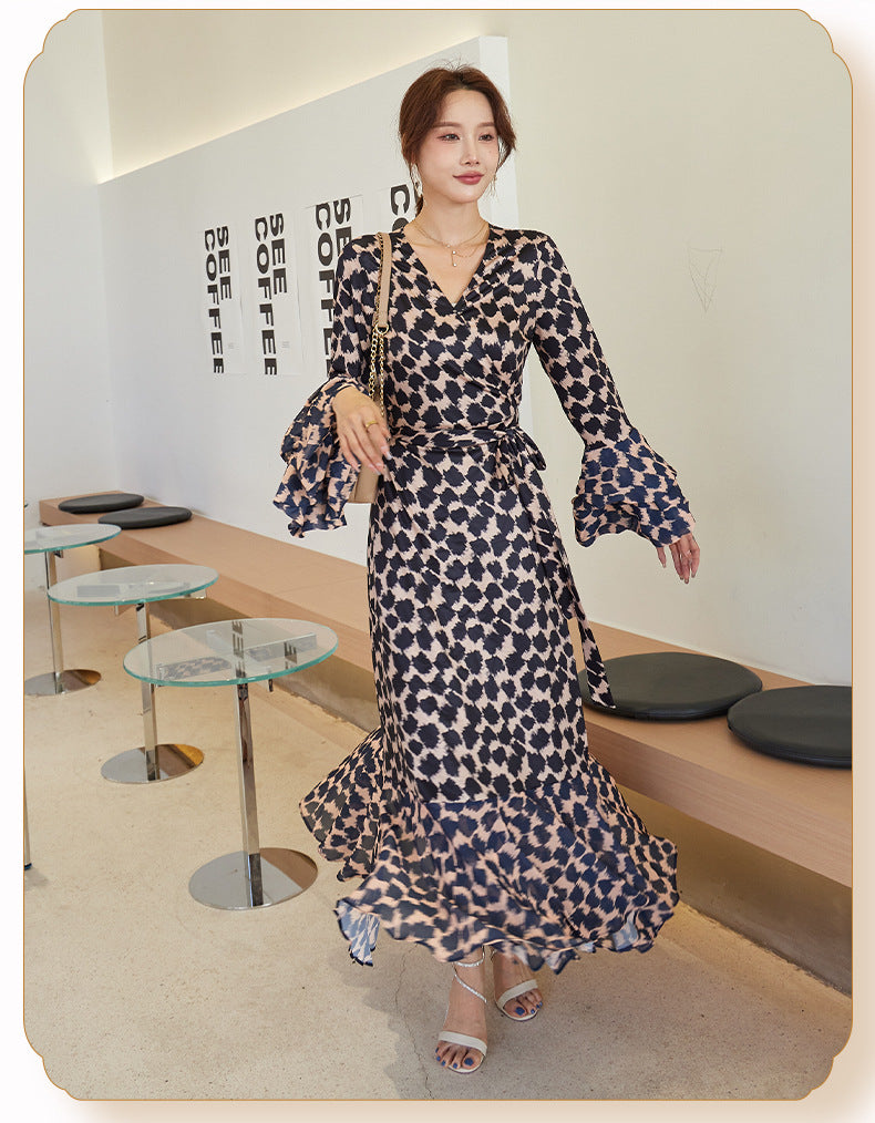 Fashion women's wear Small Red Lip Lantern Sleeve Collarless Long Dress One-Piece Elegant New Leopard Print Printed V-neck Lace-up Wrap Skirt