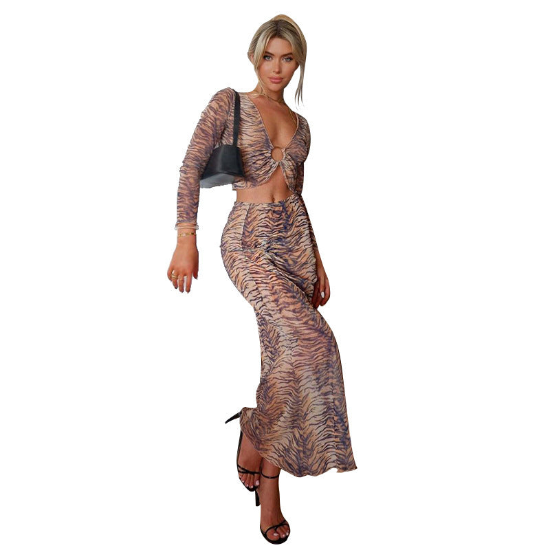 Fashion women's wear Cross Border Foreign Trade Women's Clothing 2024 Autumn New Tiger Pattern Ring Wooden Ear Navel-Exposed Dress Suit