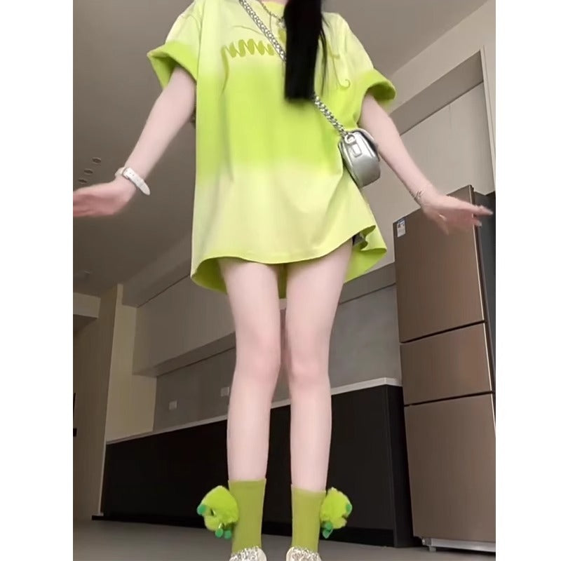 Dopamine tops Free shipping Tattoo Long green short-sleeved women's t-shirt summer design feeling fresh and loose big version top dopamine wear 7632