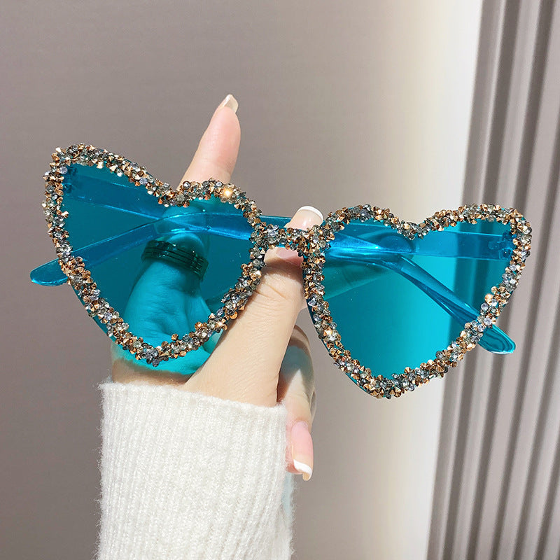 Women's fashion glasses 糖果色爱心镶钻太阳镜女士欧美潮流桃心无框海洋镜片派对墨镜